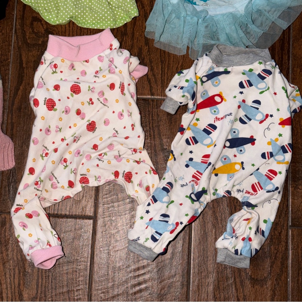 Assorted Pet Outfits - Picture 2 of 3
